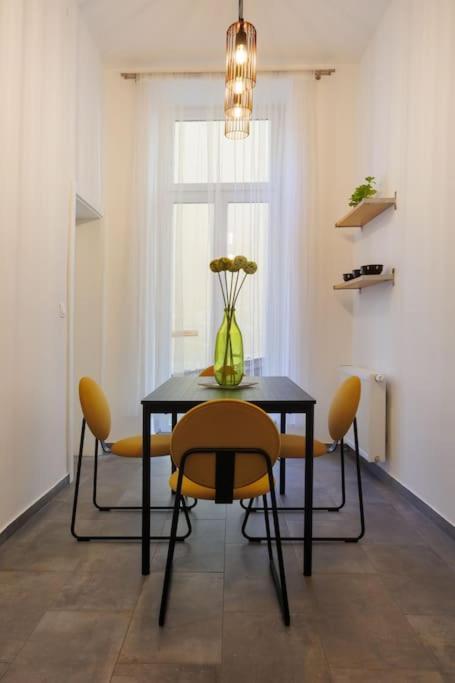 Apartment In Leopoldstadt Вена Экстерьер фото