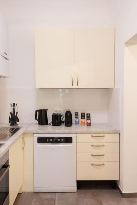 Apartment In Leopoldstadt Вена Экстерьер фото